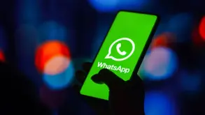 Κάτι μεγάλο αλλάζει στο WhatsApp και θα το δούμε σύντομα στο κινητό μας