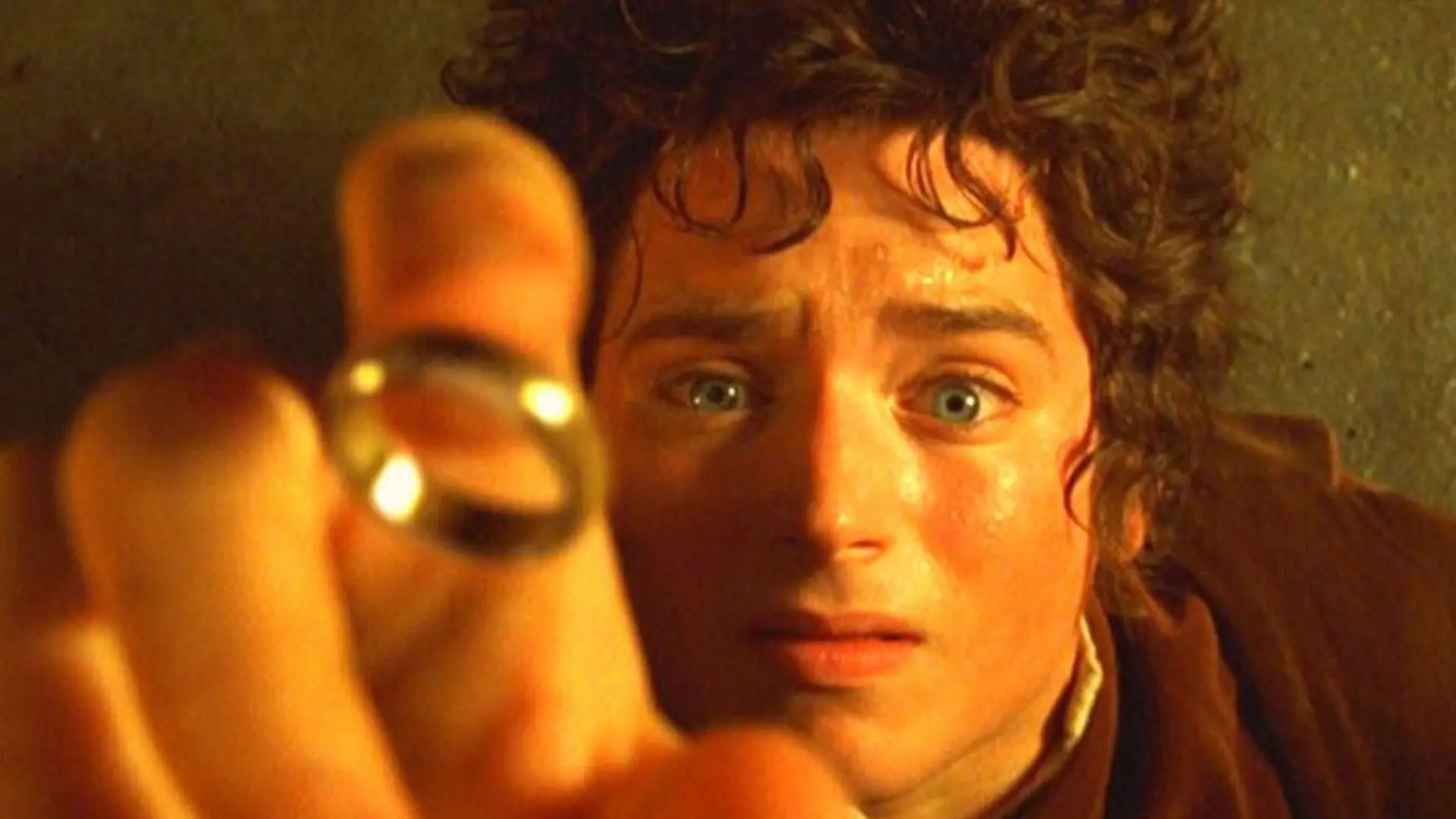 Ο Elijah Wood δίνει την πιο τρυφερή απάντηση σε fan του Lord of the Rings