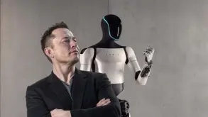 Η εξωφρενική δήλωση του Elon Musk για το μέλλον της ιατρικής σχολής