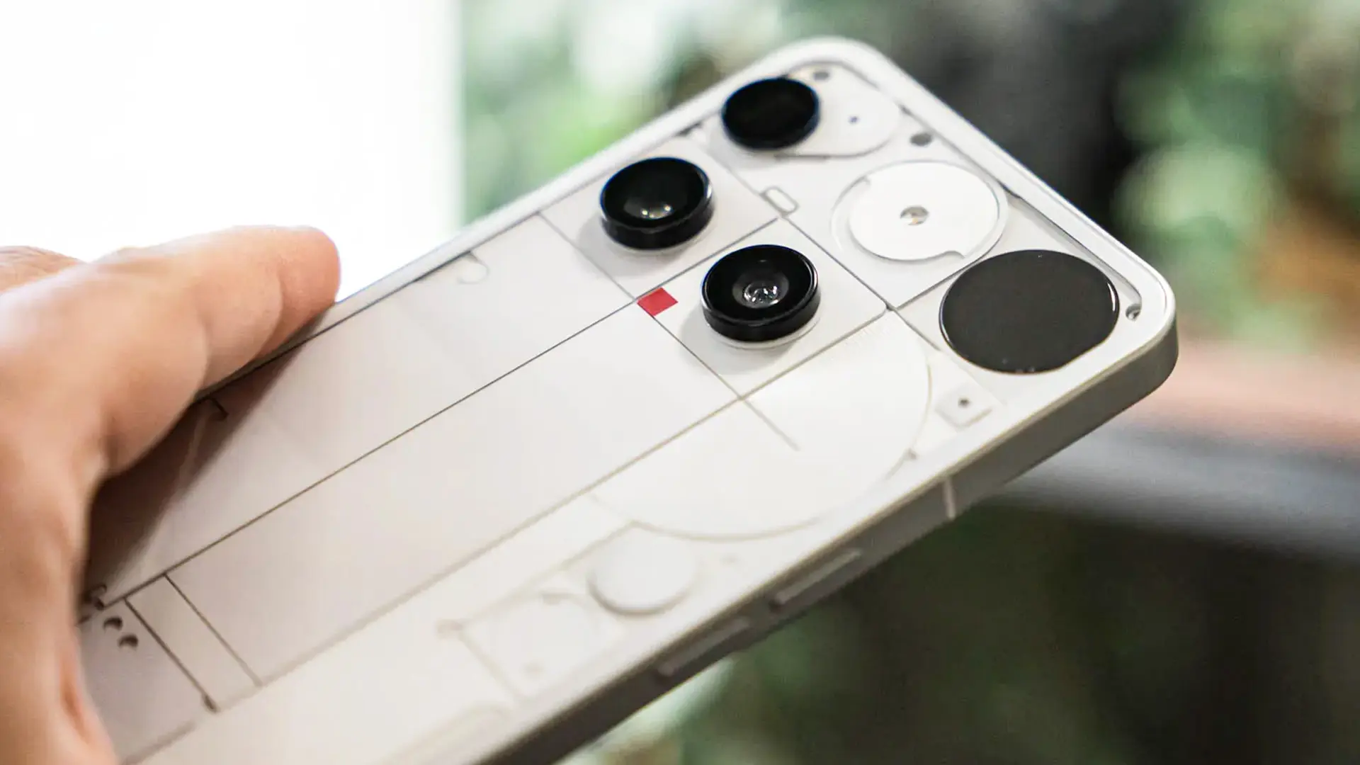 Διέρρευσαν τα specs, τα χρώματα και οι τιμές των Nothing Phone (4a) και Nothing Phone (4a) Pro