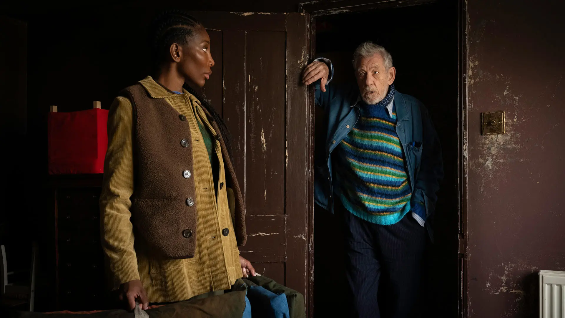 Πρώτο trailer για το “The Christophers“, τη νέα ταινία του Steven Soderbergh με τον Ian McKellen