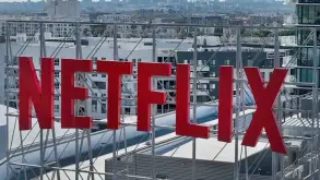 Οι νέες αυξήσεις στο Netflix φέρνουν αντιδράσεις αλλά και αισιοδοξία στους επενδυτές