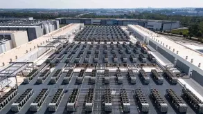 Καθυστερήσεις σε data centers φρενάρουν την ανάπτυξη της τεχνητής νοημοσύνης