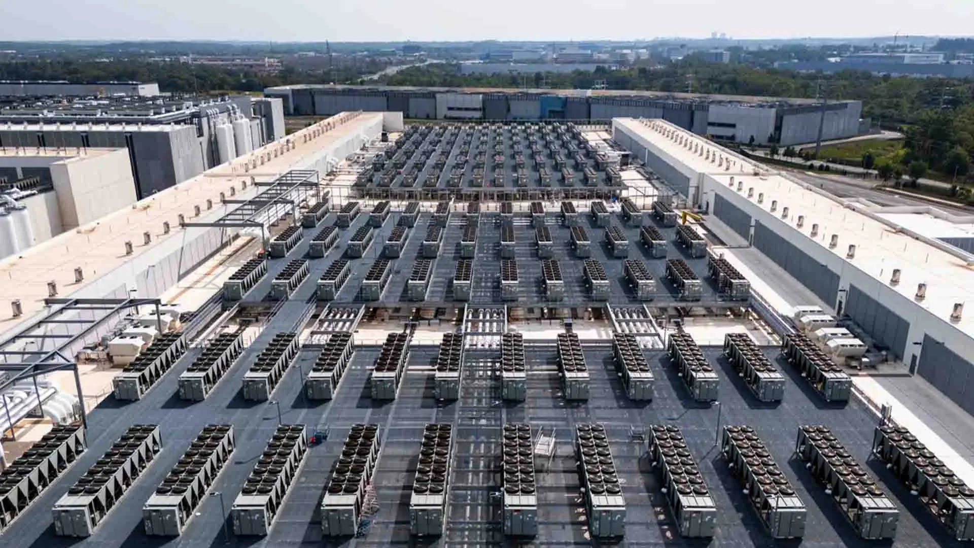 Καθυστερήσεις σε data centers φρενάρουν την ανάπτυξη της τεχνητής νοημοσύνης
