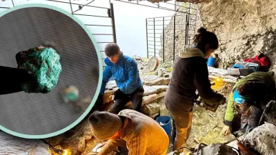 Μυστηριώδεις πράσινοι βράχοι σε σπήλαιο των Πυρηναίων δείχνουν επεξεργασία χαλκού πριν από 7.000 χρόνια
