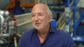 Τζεφ Μπέζος: «Και να διπλασιάσετε τους δικούς μου φόρους δεν θα βοηθήσει τους εργάτες!»