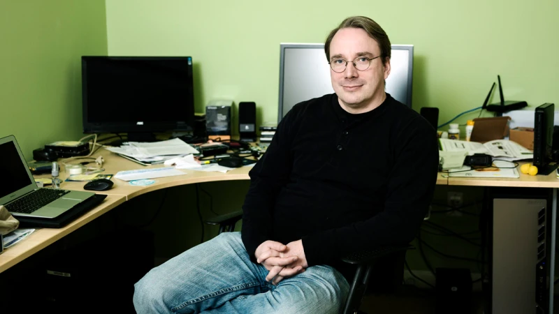 Linus Torvalds: Ο πατέρας του Linux τοποθετήθηκε για την ΑΙ στον προγραμματισμό και η απάντηση του «άναψε φωτιές»!
