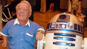 Έφυγε ο ηθοποιός του R2-D2, Kenny Baker