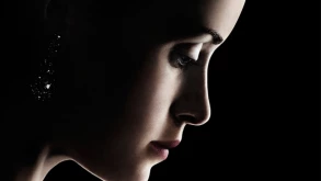 The Crown: Η Claire Foy ως Βασίλισσα Ελισάβετ Β'