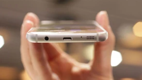 Galaxy S8: Χωρίς headphone jack και home button;