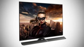 Η Panasonic παρουσιάζει την πρώτη της OLED τηλεόραση