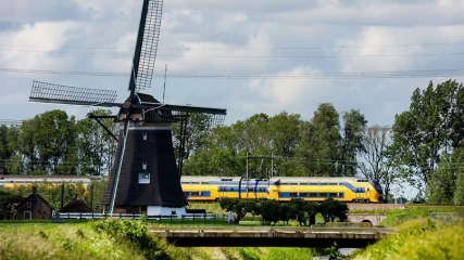 Όλα τα τρένα στην Ολλανδία πλέον κινούνται χάρη στην αιολική ενέργεια