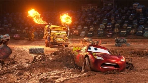 Cars 3 Official Trailer: O Μακουίν πρέπει να κερδίσει πίσω τη φήμη του
