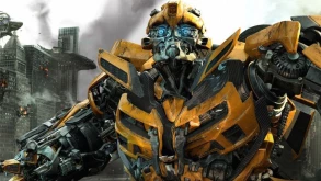 Bumblebee spinoff τοποθετημένο στο 1980