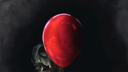 Ένα κόκκινο μπαλόνι στο παράθυρο του σπιτιού του Stephen King