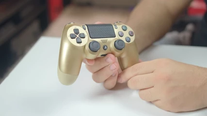 Το χρυσό Dualshock χειριστήριο του PS4!
