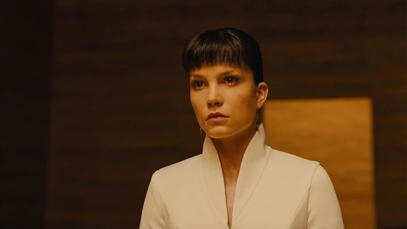 Η Sylvia Hoeks θα παίξει στο sequel του Girl with the Dragon Tattoo