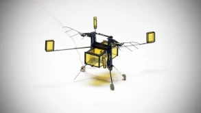 RoboBee: Το πρώτο ρομπότ που πετάει και κολυμπάει