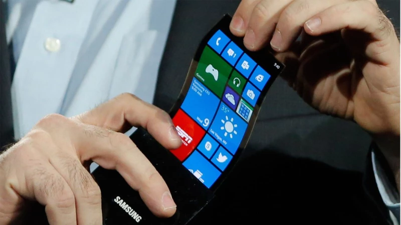 Κατάθεση πατέντας για flexible smartphone από τη Samsung