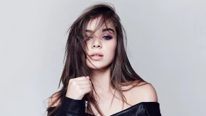Η Hailee Steinfeld θέλει να πρωταγωνιστήσει στο Batgirl
