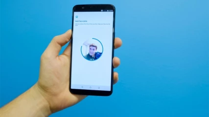 Η αναγνώριση προσώπου της OnePlus παραβιάζει πατέντα της SensibleVision
