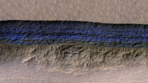NASA: Ανακαλύφθηκαν στρώματα υπόγειου πάγου τον Άρη