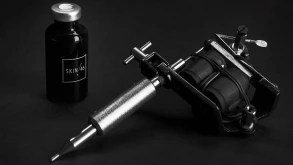 SKIN46: Κάντε tattoo με μελάνι που φτιάχτηκε από βιο-υλικό του αγαπημένου σας