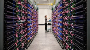 Η Google εμπορευματοποιεί την πρόσβαση στο AI Cloud της