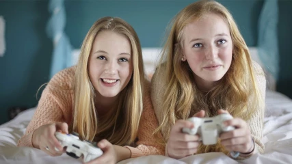 Το Facebook προωθεί τις γυναίκες στο gaming με νέα εκστρατεία