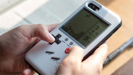 Μετατρέψτε το iPhone σας σε Game Boy