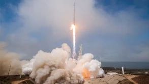 Ο πύραυλος της SpaceX άνοιξε μια τρύπα στην Ιονόσφαιρα