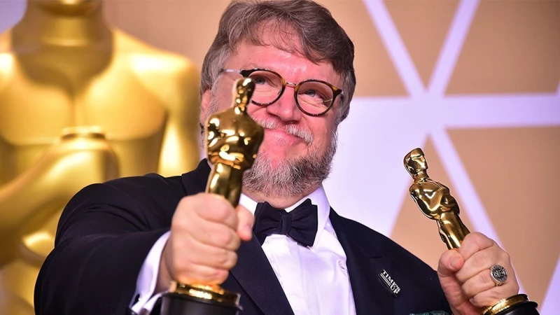 Ο Guillermo del Toro υπέγραψε με την Fox Searchlight για ένα μεγάλο deal