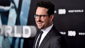 Ο J.J. Abrams και ο Julius Avery ενώνουν ξανά τις δυνάμεις τους για το "The Heavy"