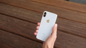 Με τριπλή πίσω κάμερα το επόμενο iPhone Χ;