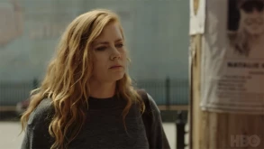 Sharp Objects: Στο επίσημο trailer τα πάντα βαδίζουν στην κόψη ενός ξυραφιού