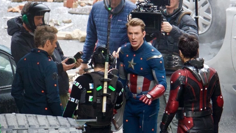 Avengers 4: Οι αποκαλυπτικές νέες φωτογραφίες από το πλατό