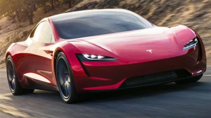 To Tesla Roadster θα βελτιώνει τις οδηγικές σας ικανότητες