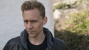 The Night Manager: Ο Charles Cumming θα γράψει το σενάριο της 2ης σεζόν