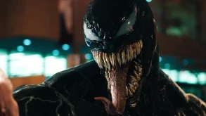 Venom: Στις νέες φωτογραφίες ο Eddie Brock εναγκαλίζεται με το σκοτεινό alter ego του
