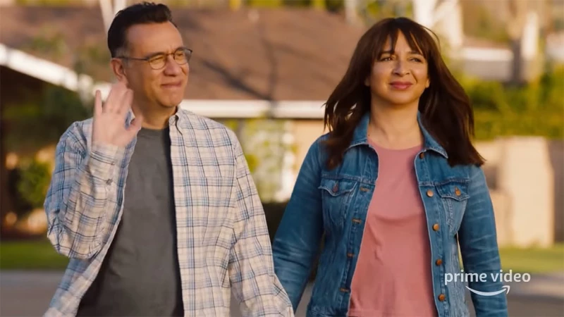 Forever trailer: Οι διακοπές των Fred Armisen και Maya Rudolph έχουν αναπάντεχη εξέλιξη