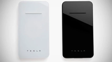 Ένα ασύρματο power bank για το τηλέφωνό σας από την Tesla
