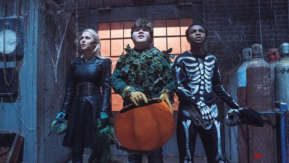 Goosebumps 2: Haunted Halloween trailer| Έχετε τον νου σας γιατί το Halloween ζυγώνει!