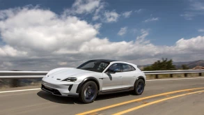 Η Porsche εγκαταλείπει το diesel