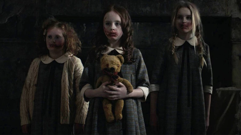 Malevolent: Στο νέο trailer ο μεταφυσικός τρόμος περνά σε άλλη διάσταση