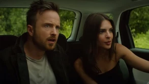 Welcome Home trailer: Οι Emily Ratajkowski και Aaron Paul μπλέκονται σε μία ιστορία γεμάτη ίντριγκα