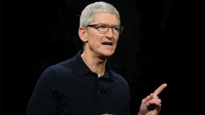 Ο Tim Cook καλεί το Bloomberg να αποσύρει το ρεπορτάζ περί κατασκοπείας της Κίνας