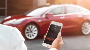 Πώς μπορεί να κλαπεί ένα Tesla; [video]