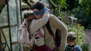 Bird Box trailer: Κλείστε τα μάτια σας αν θέλετε να σωθείτε στο post-apocalyptic θρίλερ του Netflix