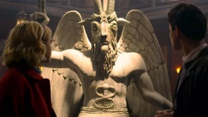 Σε μπελάδες η "Sabrina" με Σατανιστές για την αντιγραφή του αγάλματος στη σειρά