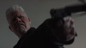 Asher: Στο νέο trailer ο Ron Perlman μεταμορφώνεται σε επαγγελματία εκτελεστή